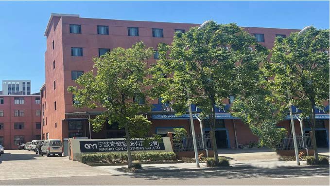 Vad gör en pålitlig tillverkare av fritids- och sportkläder på dagens marknad